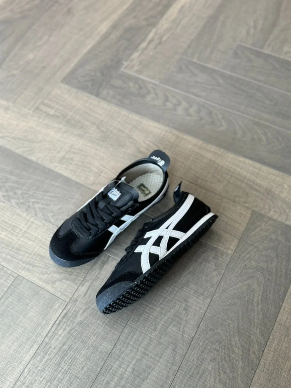 Women’s Onitsuka Tiger Mexico 66 Black White Sneakers – Retro Classic Style